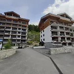 Skis Aux Pieds, 8 Pers, Ideal Famille - Fr-1-514-15 Apartment